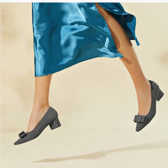 Vivaia Titli Sustainable Pointed Toe Low Heel Retro Bow Accent Size 38.5 - Picture 2 of 11